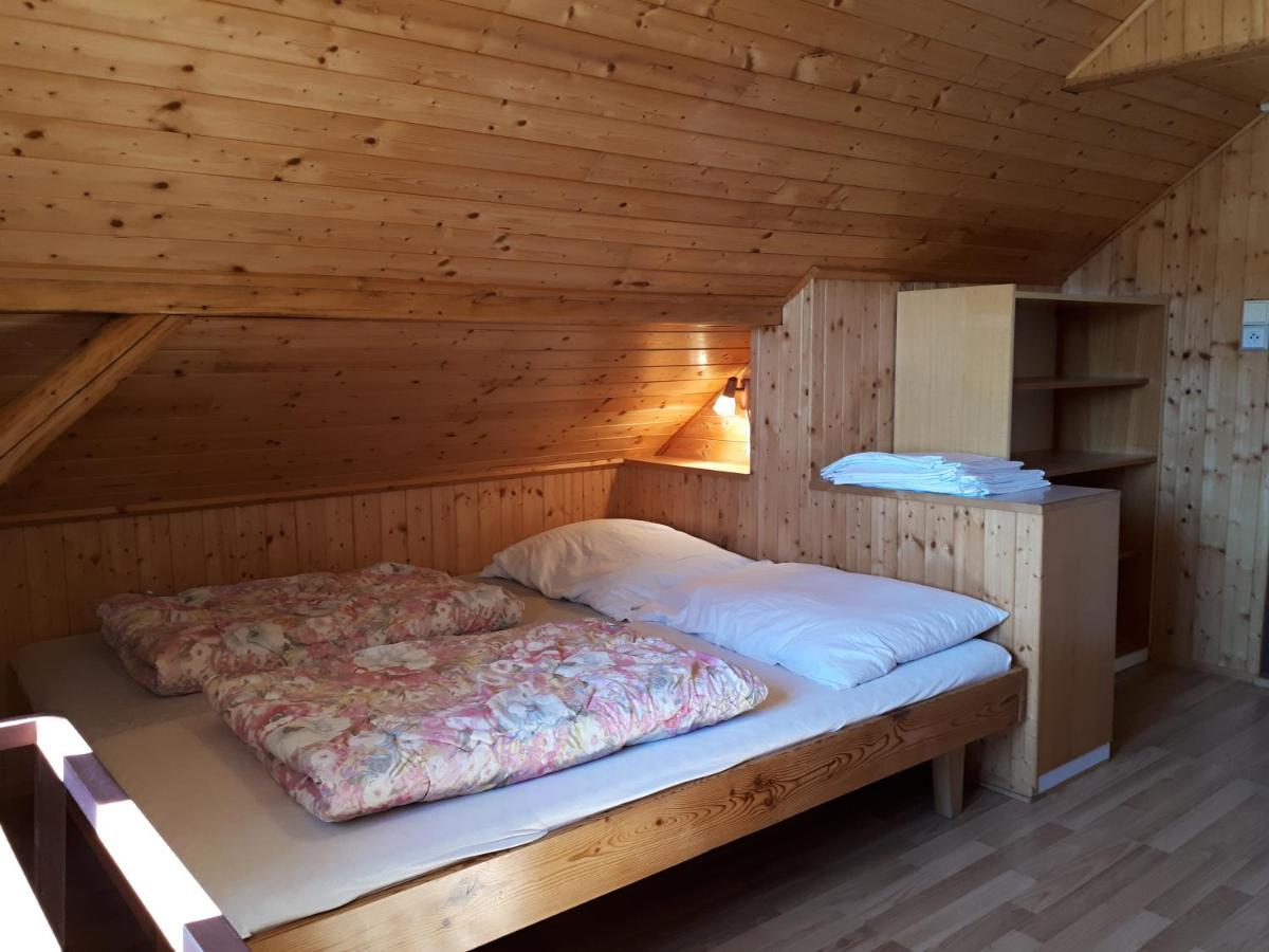 Horska Chata U Pekaru Pec pod Snezkou Exteriör bild